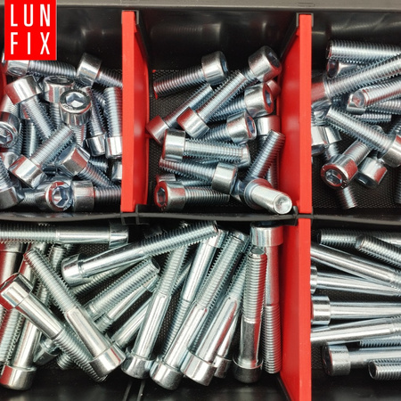 Sada válcových šroubů, matic a podložek M10 390 kusů