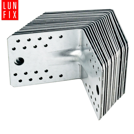 KP2 katownik z przetlocz. 105x105x90x2,5 1szt.