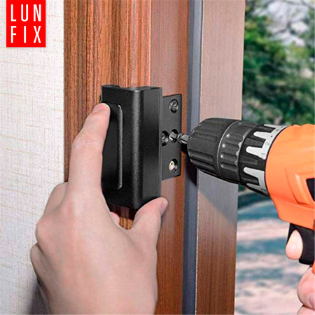 Wkręty uniwersalne 4,5x30 hartowane ocynkowane na czarno 20szt.