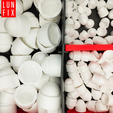 245 ks. sada bílých krytek na matice M5-M20