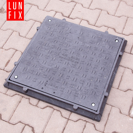 Właz kwadratowy czarny 500x500 (1szt.)