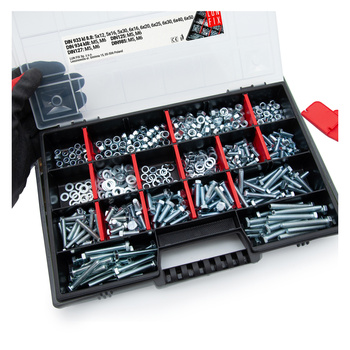 Zestaw śrub, nakrętek, podładek M5, M6 (540szt.)