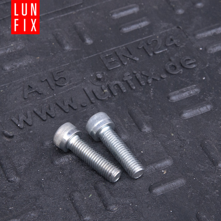 Właz do studni, klapa, pokrywa, studzienka, do szamba, 60x60 cm, Czarny 1,5t