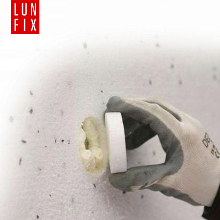 Zaślepka styropianowa biała 67 mm  100szt.